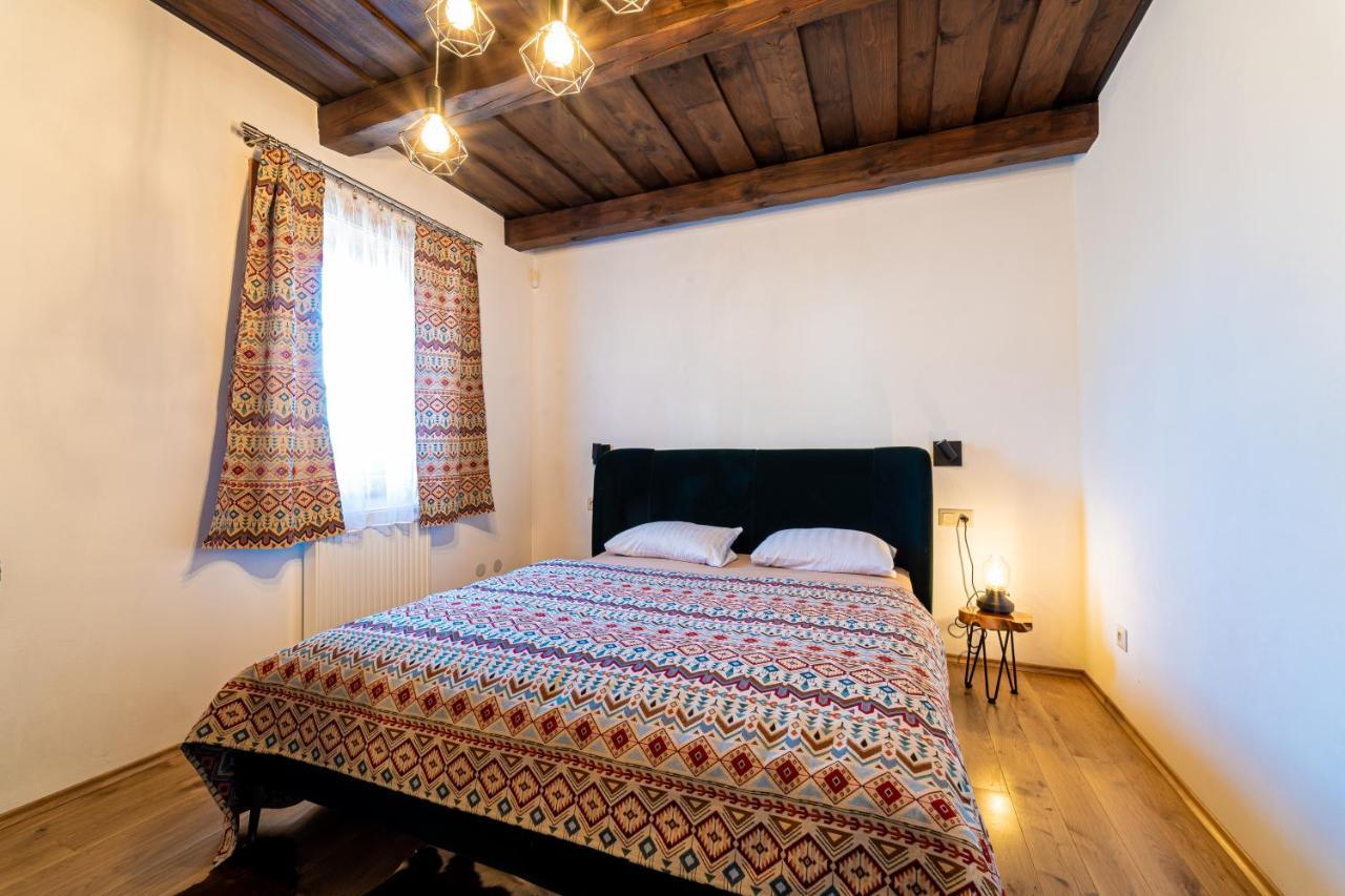 Ranc Pod Ostrou Skalou Guest House Stratena Bagian luar foto
