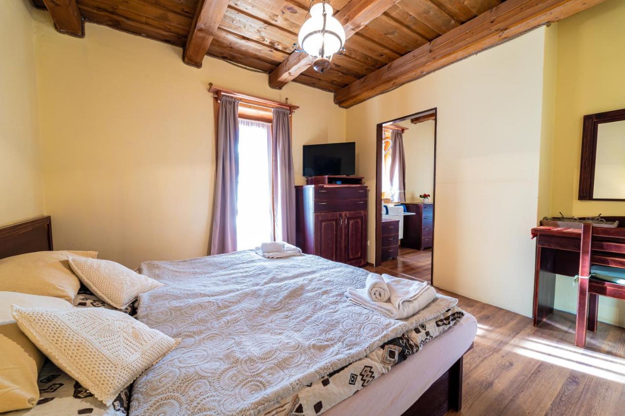 Ranc Pod Ostrou Skalou Guest House Stratena Bagian luar foto