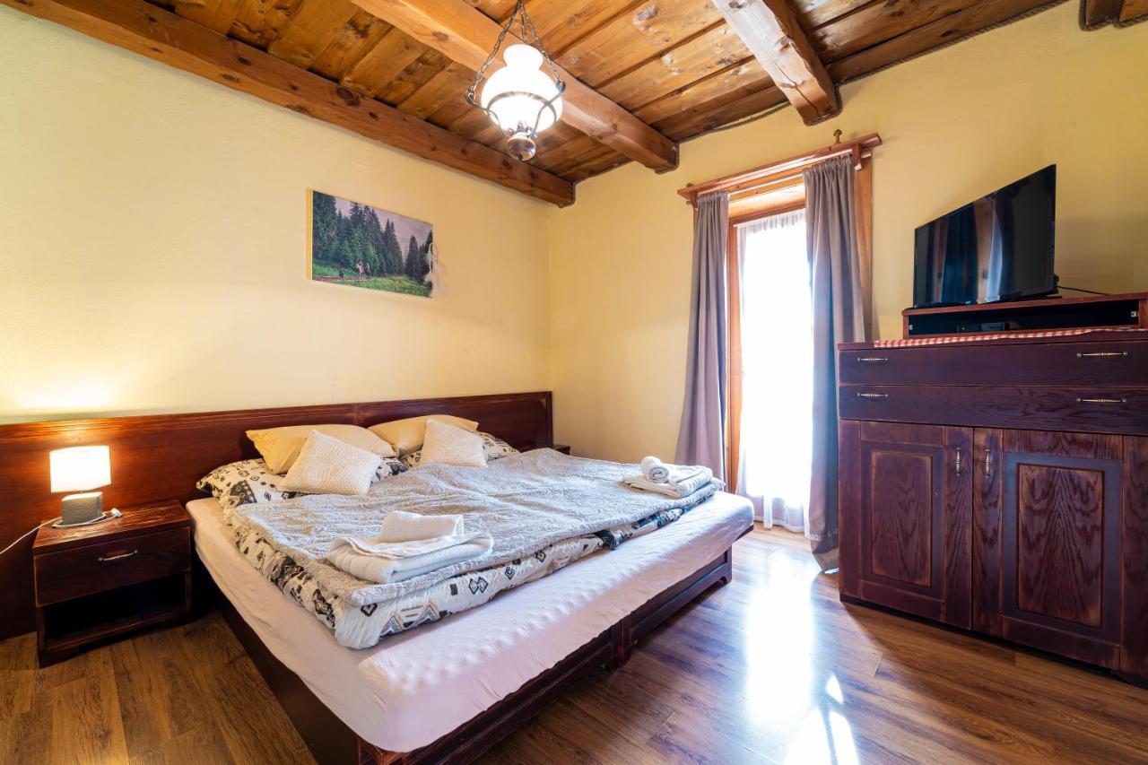 Ranc Pod Ostrou Skalou Guest House Stratena Bagian luar foto
