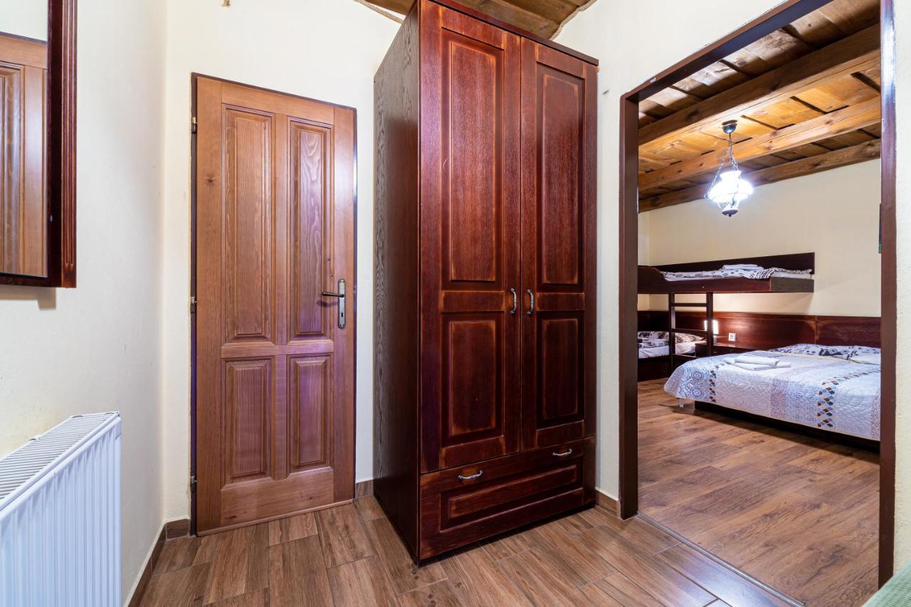 Ranc Pod Ostrou Skalou Guest House Stratena Bagian luar foto