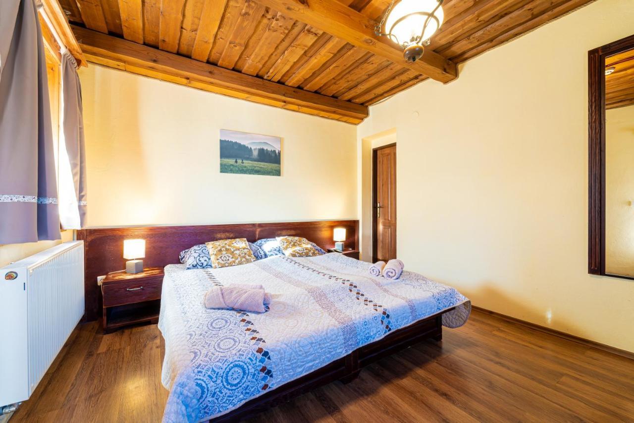 Ranc Pod Ostrou Skalou Guest House Stratena Bagian luar foto