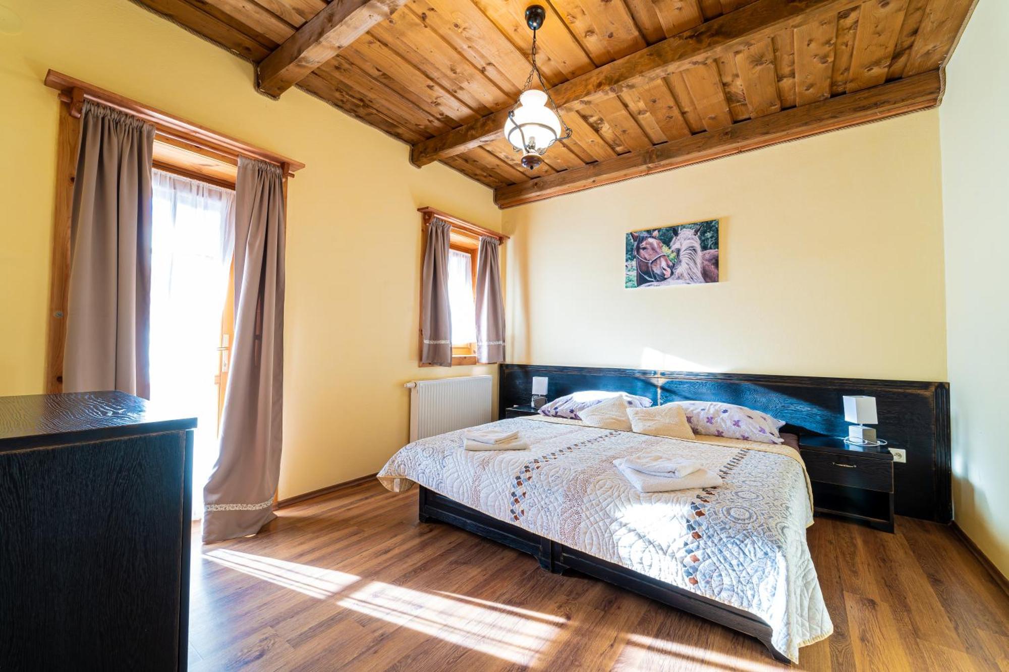 Ranc Pod Ostrou Skalou Guest House Stratena Bagian luar foto