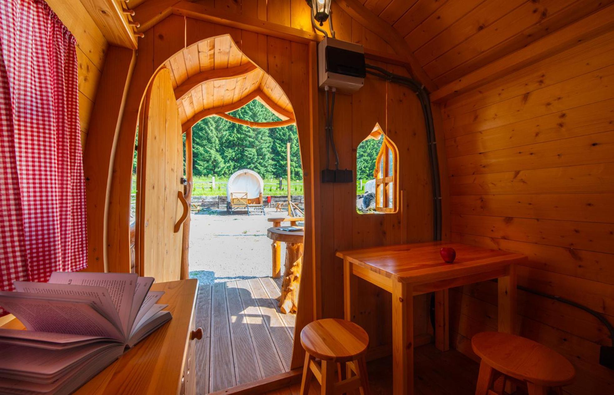 Ranc Pod Ostrou Skalou Guest House Stratena Bagian luar foto